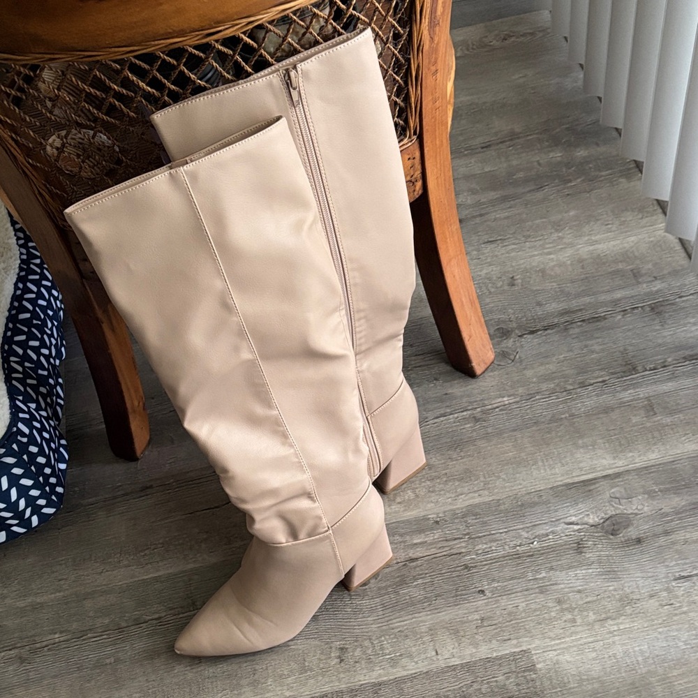 NWOT - KNEE HIGH BOOTS